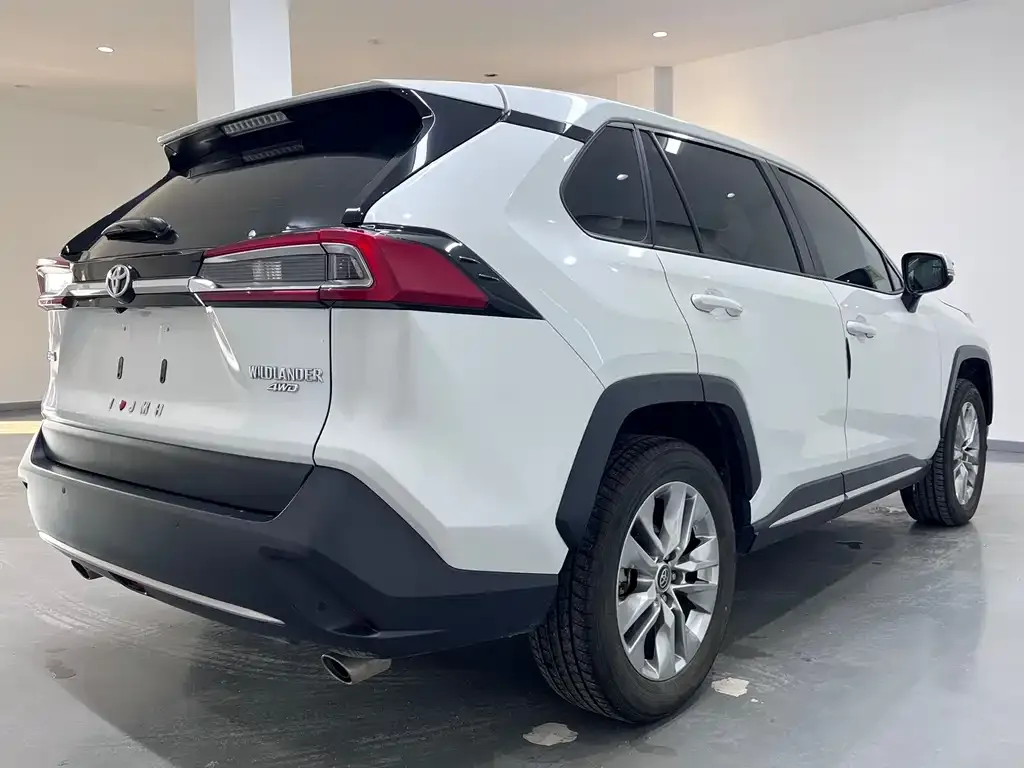 Toyota Wildlander 2021 из CN, фото 4