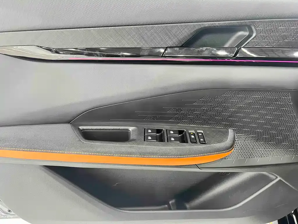 Changan UNI-V 2022 из CN, фото 8