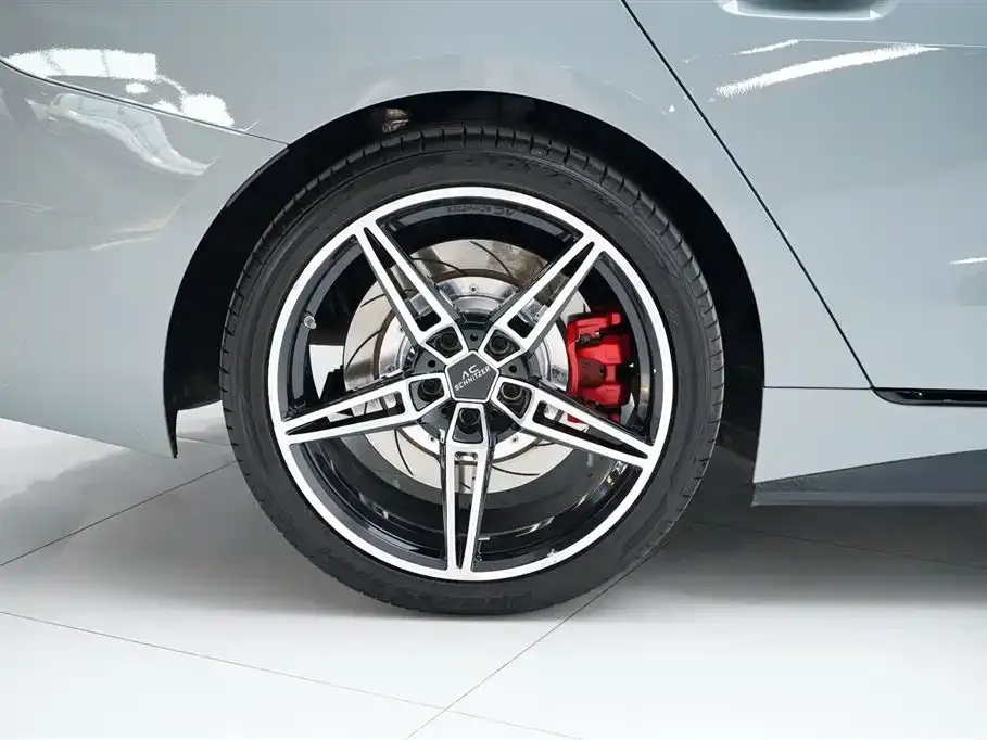 BMW 4 Series 2022 из CN, фото 10