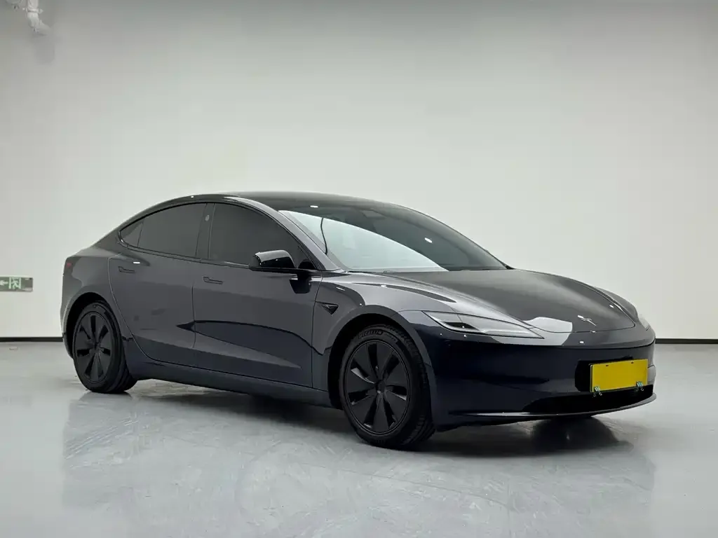 Tesla Model 3 2024 из CN, фото 2