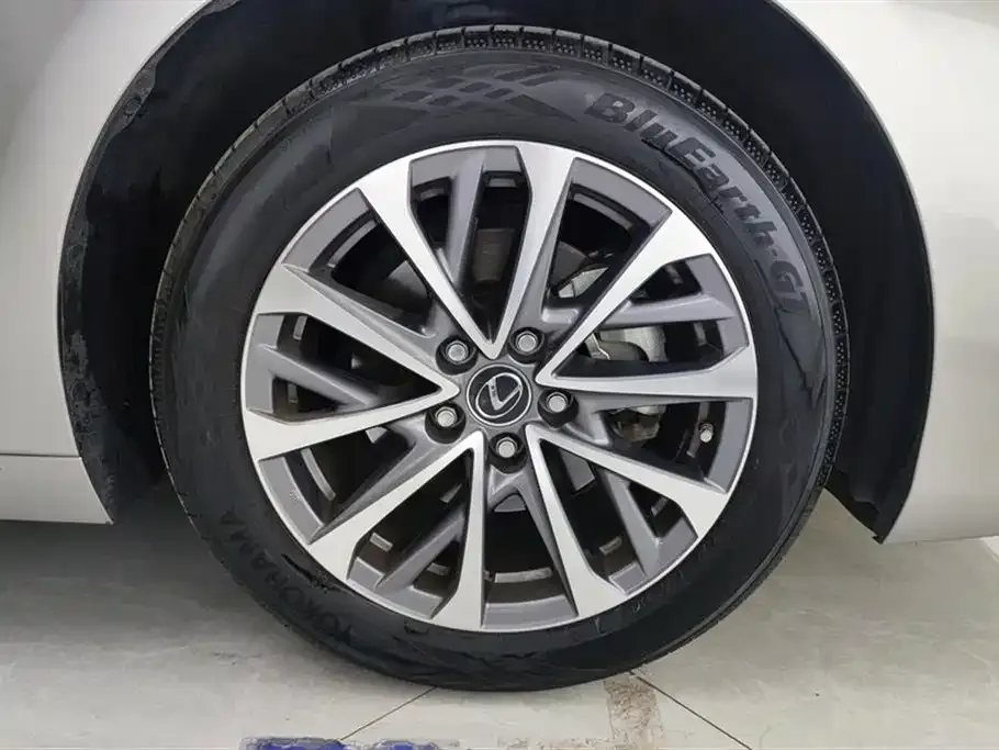 Lexus ES 2023 из CN, фото 6
