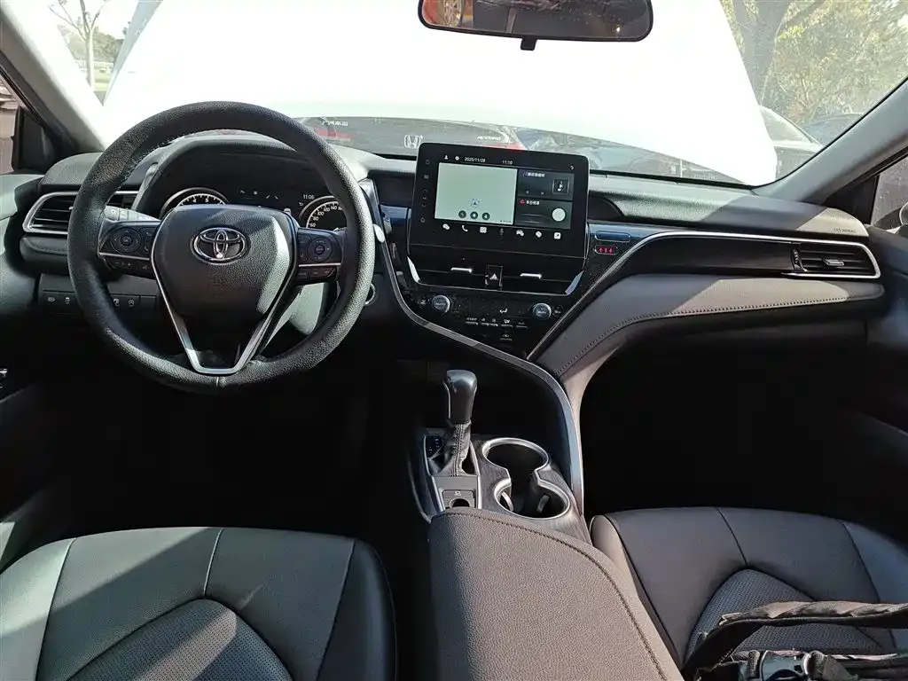 Toyota Camry 2023 из CN, фото 10