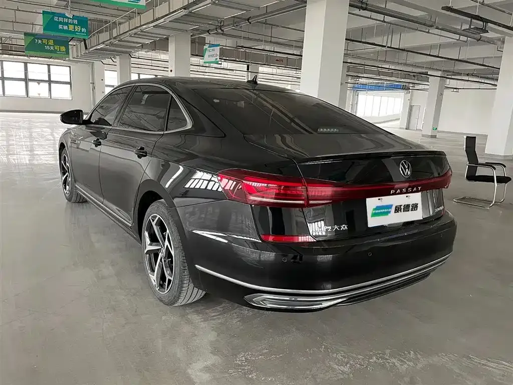 Volkswagen Passat 2023 из CN, фото 4