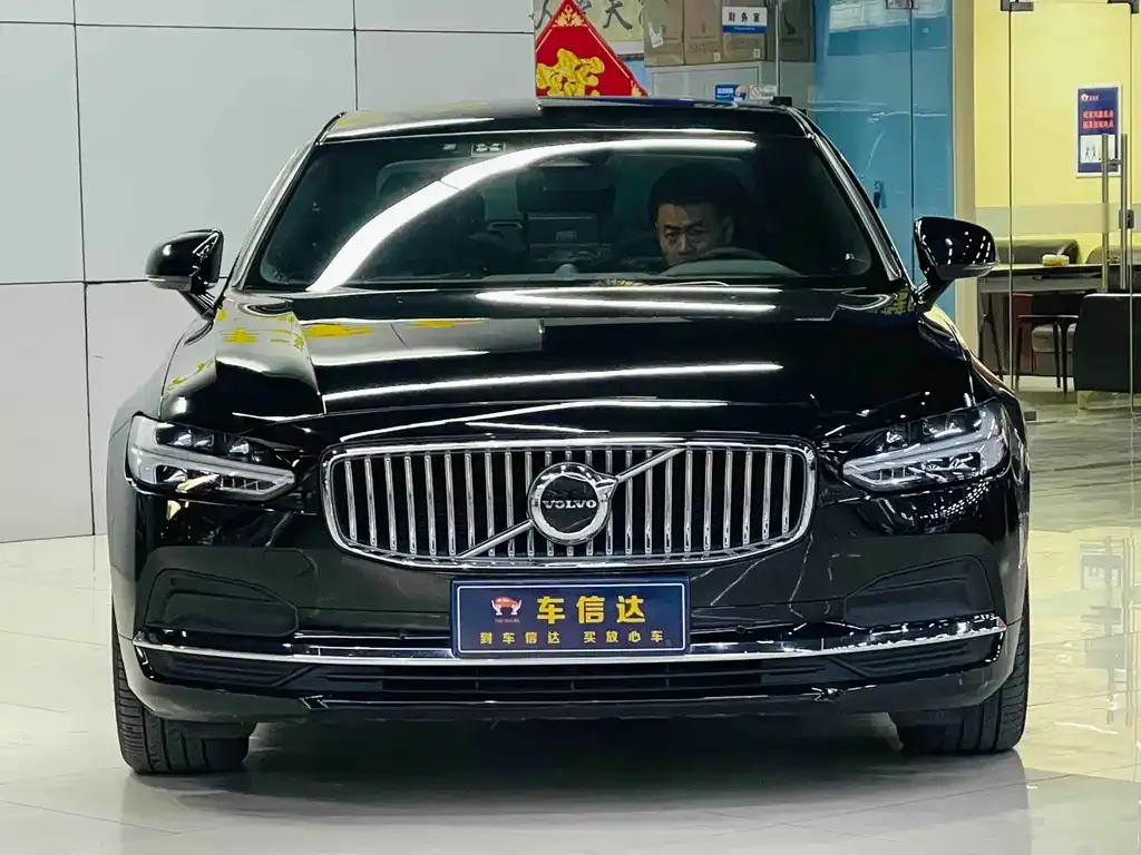 Volvo S90 2023 из CN, фото 2