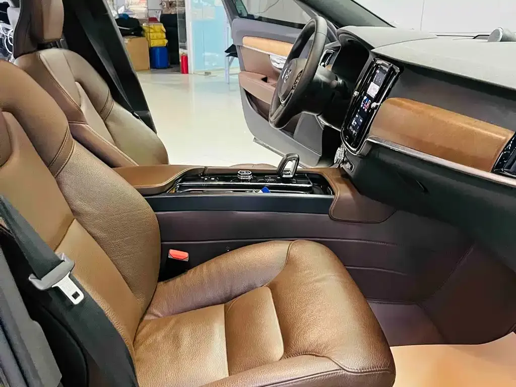 Volvo S90 2023 из CN, фото 6
