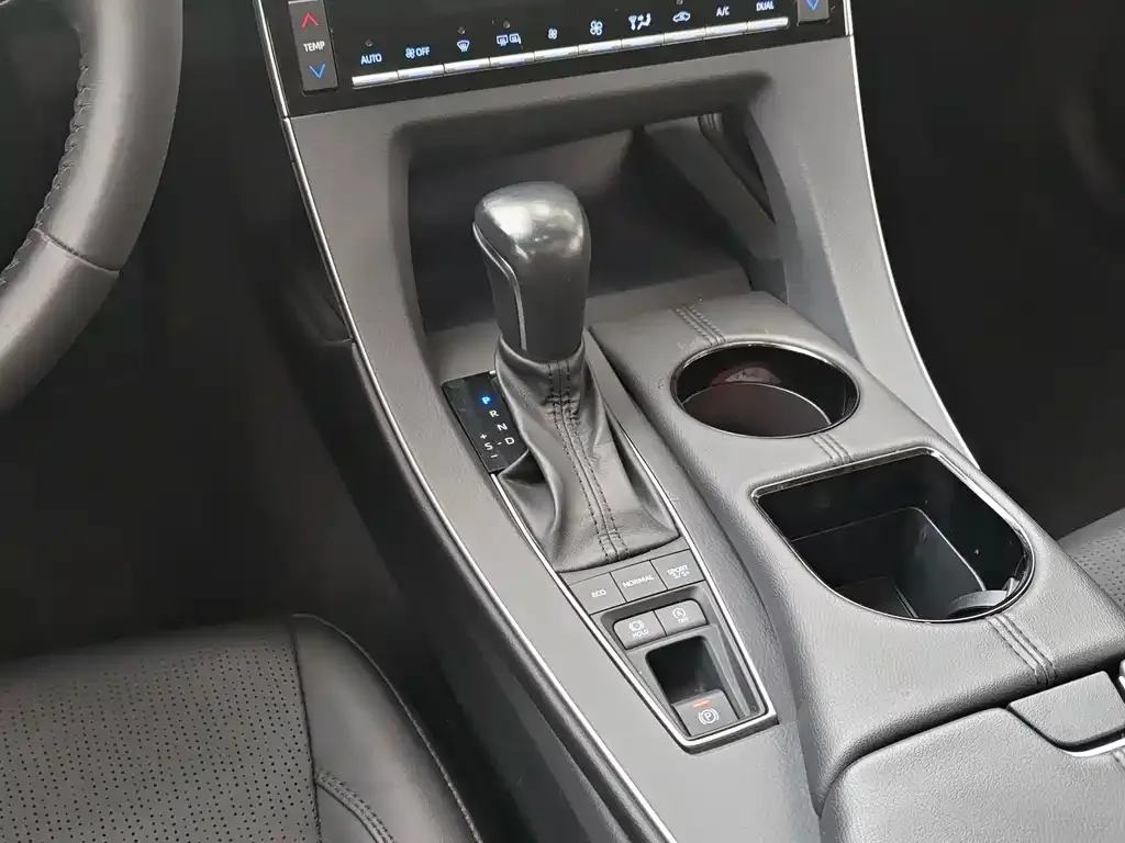 Toyota Avalon 2021 из CN, фото 6