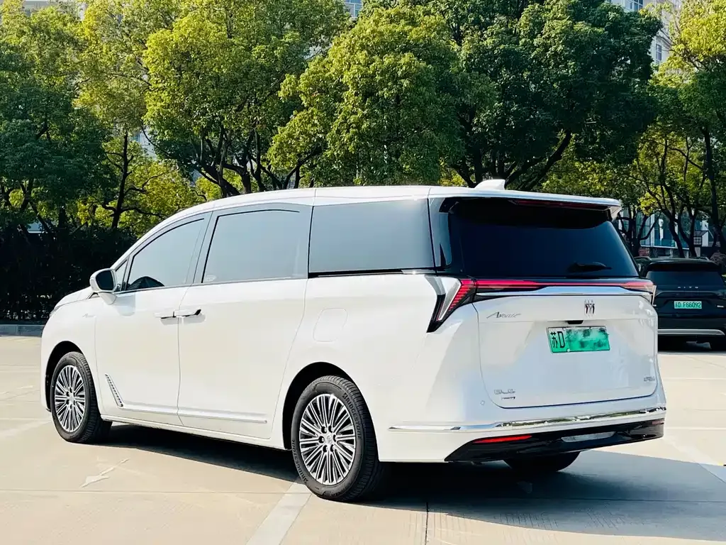 Buick GL8 Hybrid 2024 из CN, фото 4