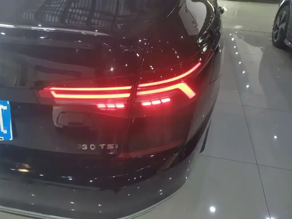 Volkswagen Passat 2021 из CN, фото 8
