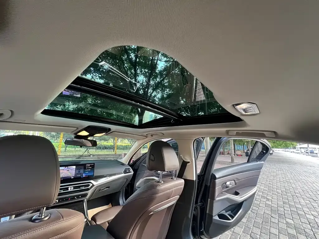 BMW 3 Series 2023 из CN, фото 4