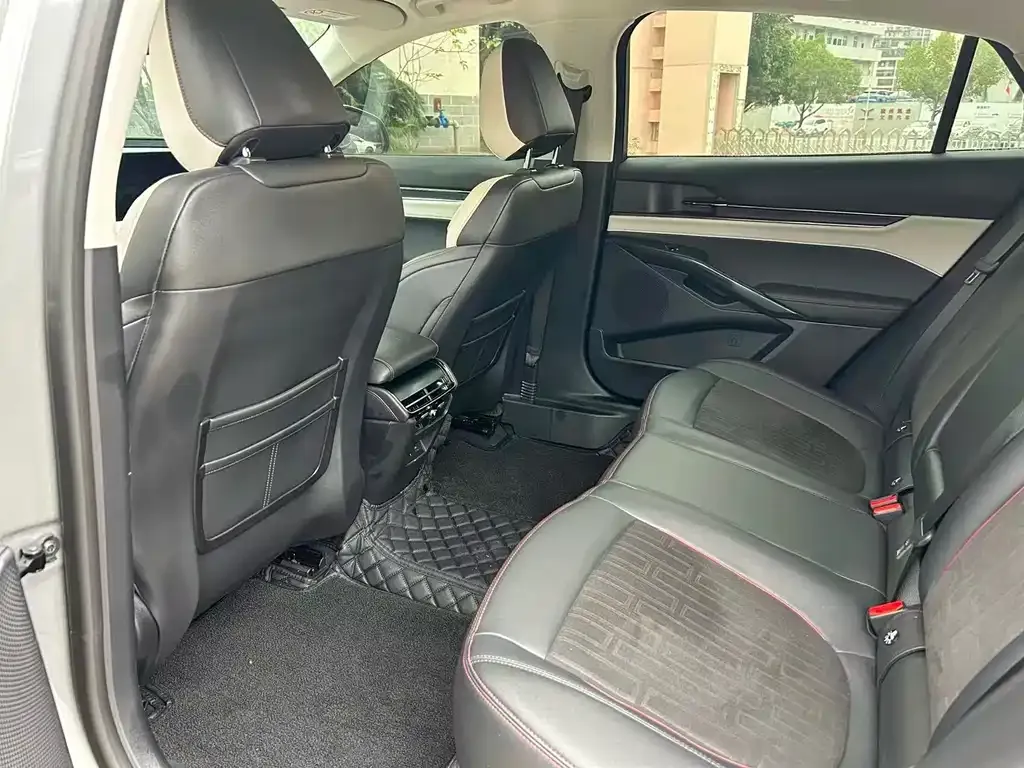 Ford Mondeo 2023 из CN, фото 8
