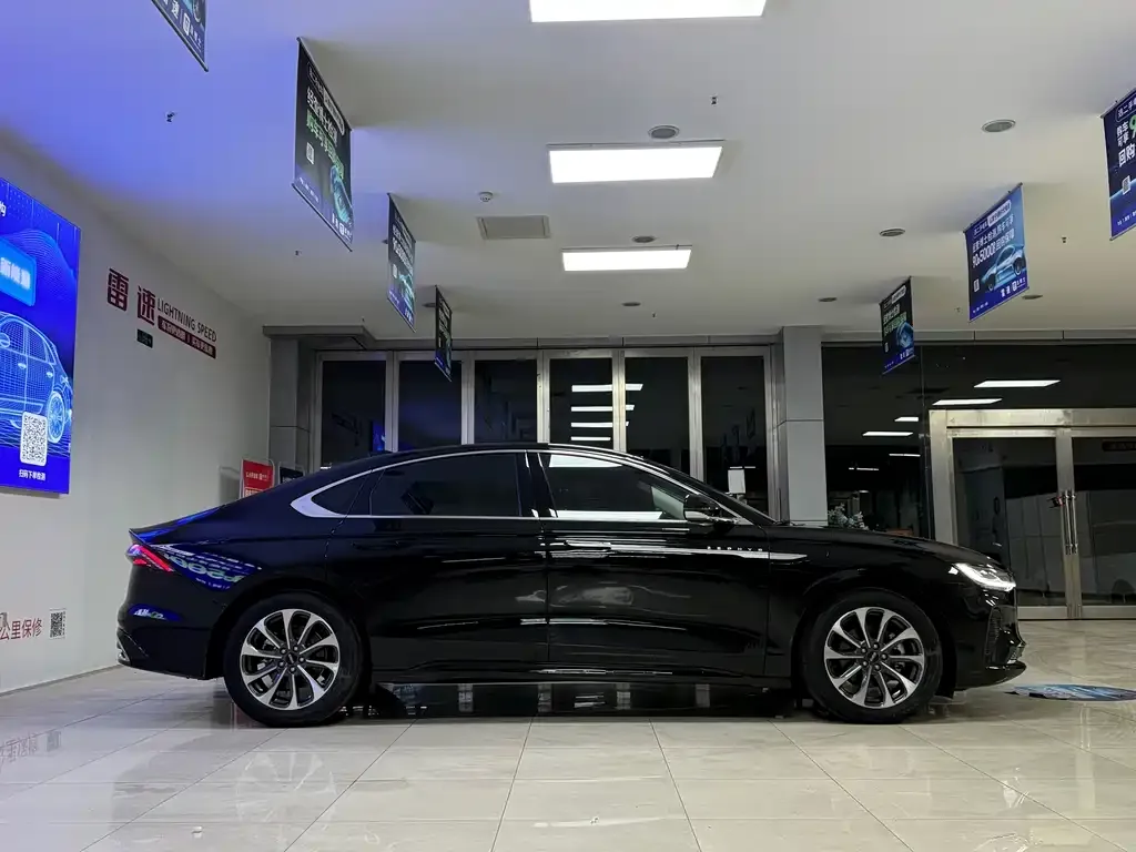 Lincoln Z 2024 из CN, фото 4