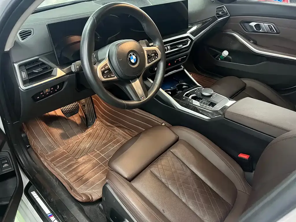 BMW 3 Series 2023 из CN, фото 4