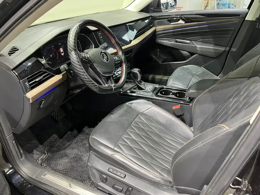 Volkswagen Passat 2021 из CN, фото 10