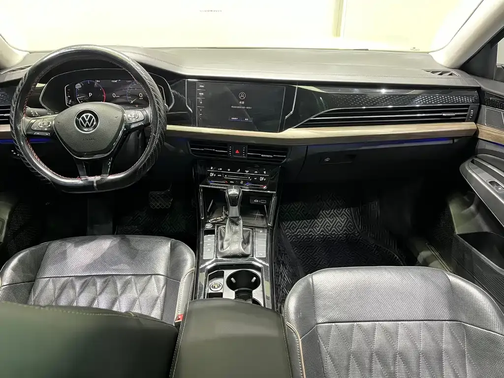 Volkswagen Passat 2021 из CN, фото 9
