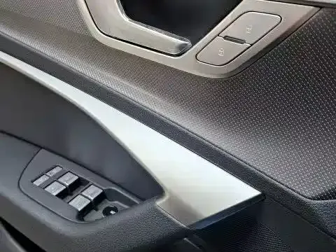 Audi A6L 2025 из CN, фото 6