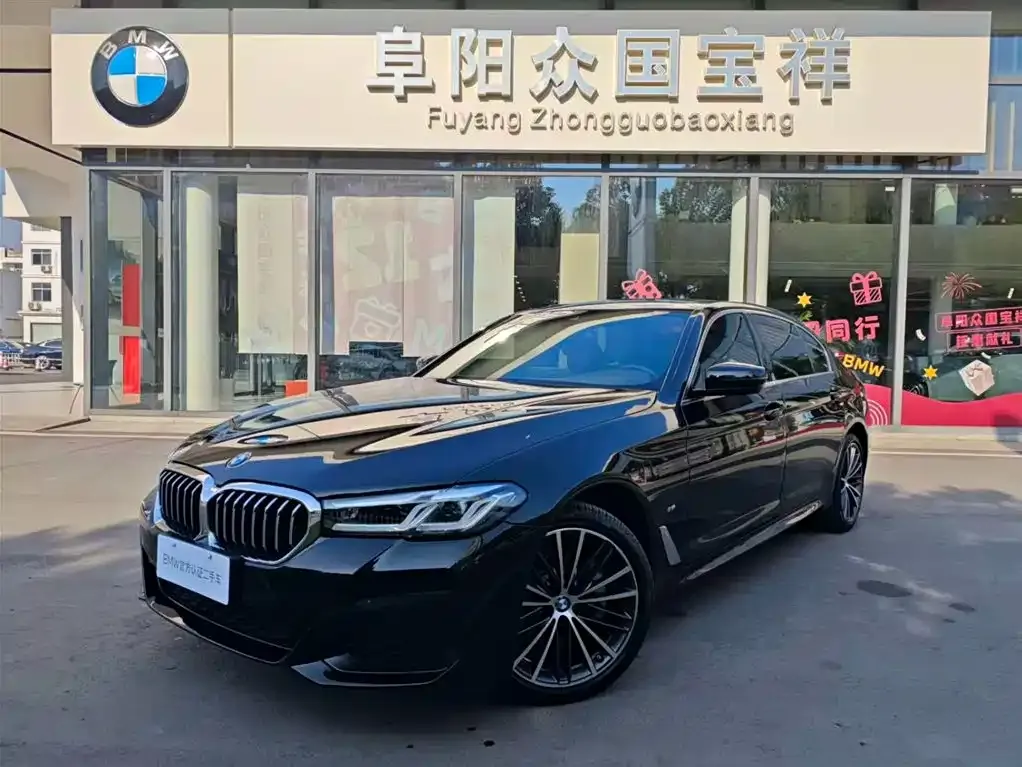 BMW 5 Series — фото 1