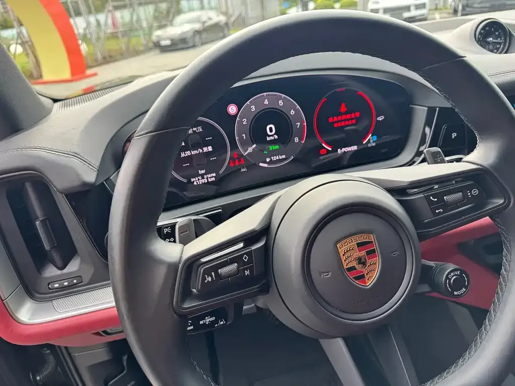 Porsche Cayenne Hybrid 2023 из CN, фото 10