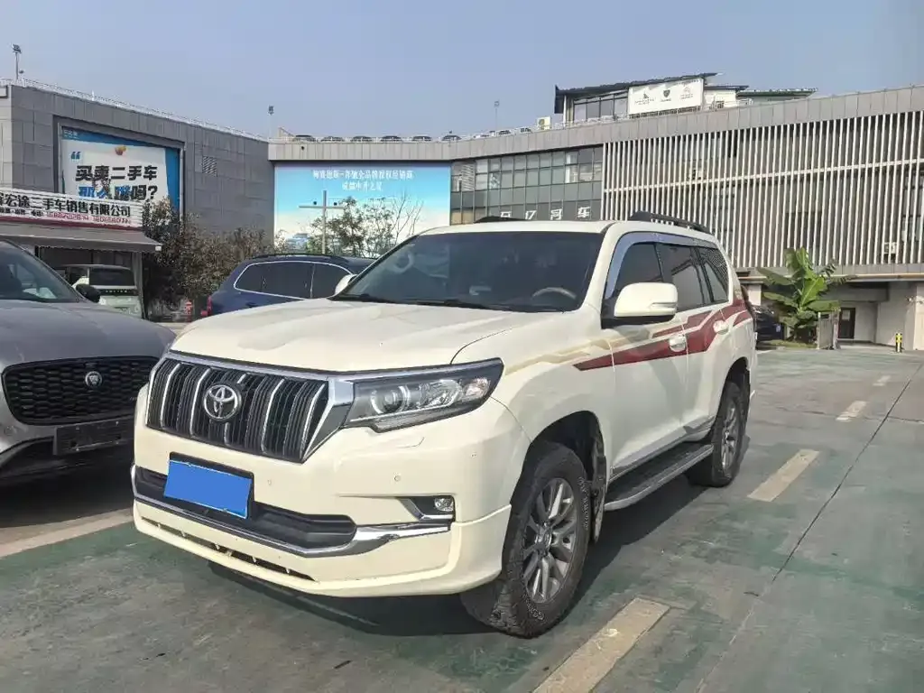 Toyota Prado 2021 из CN, фото 1