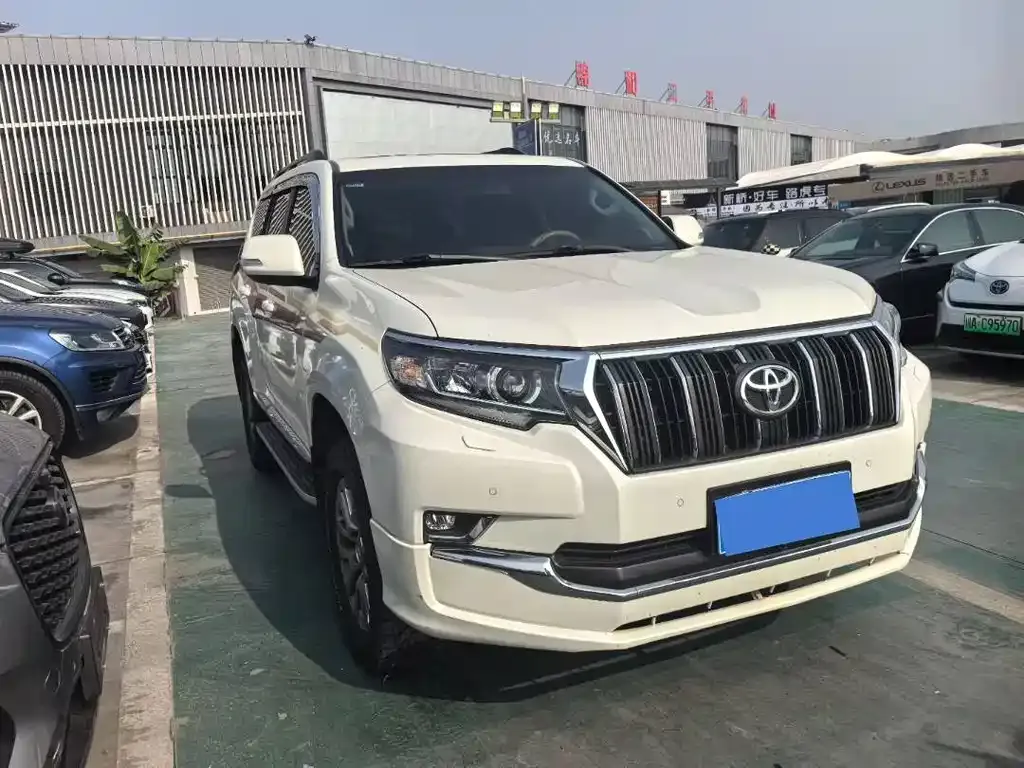 Toyota Prado 2021 из CN, фото 3