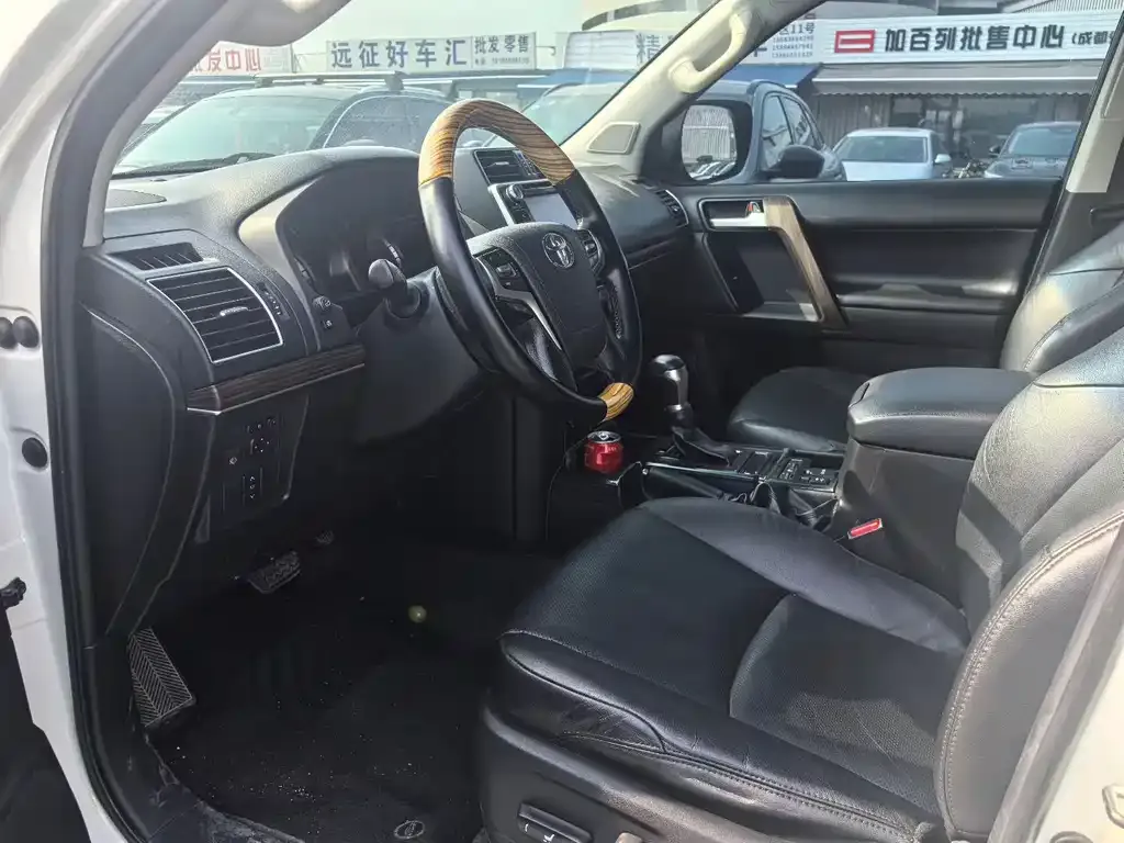 Toyota Prado 2021 из CN, фото 4