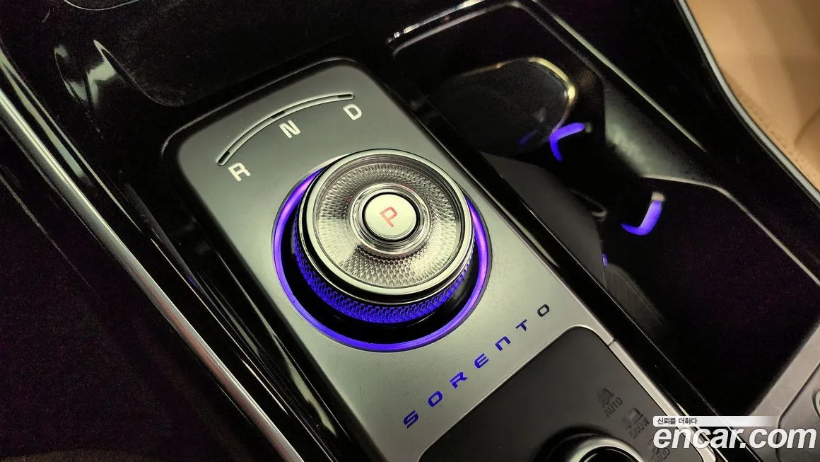 Kia Sorento — фото 9