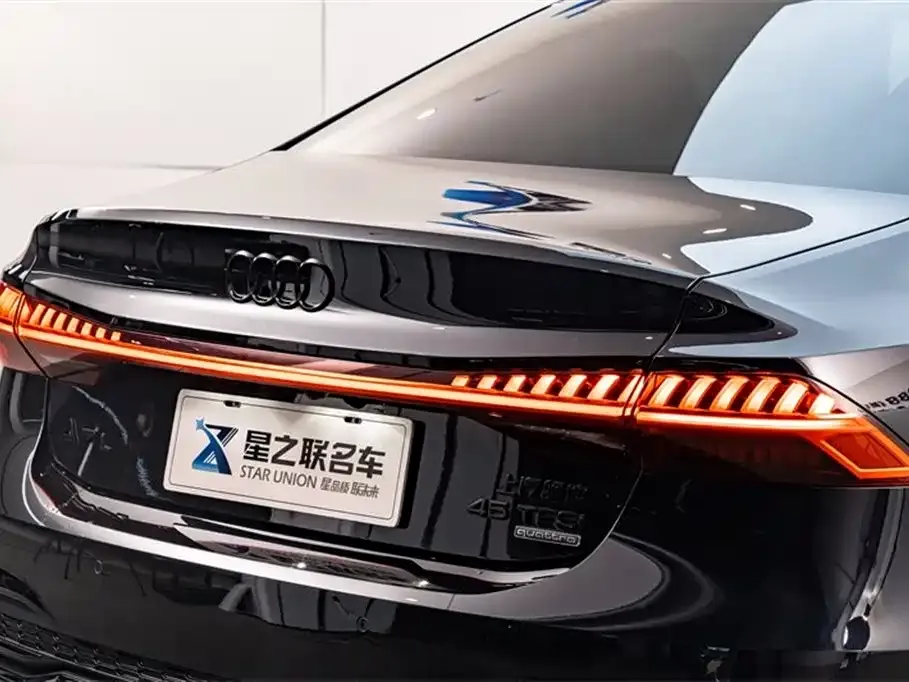 Audi A7L 2024 из CN, фото 9
