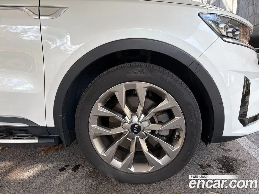 Kia Sorento — фото 9