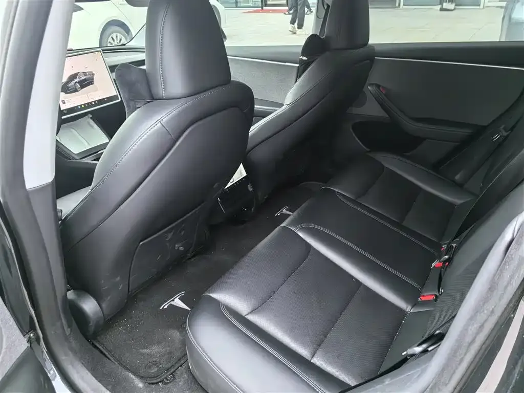 Tesla Model 3 2024 из CN, фото 5