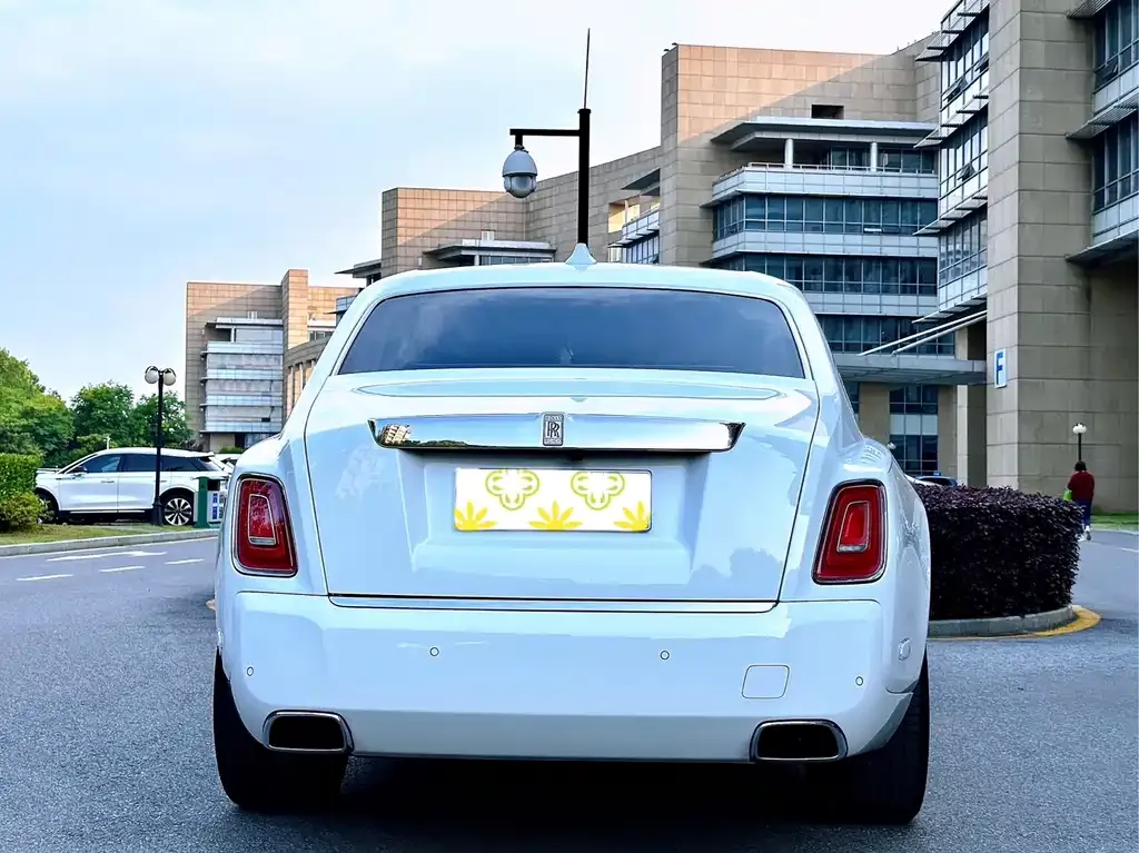 Rolls-Royce Phantom 2024 из CN, фото 5