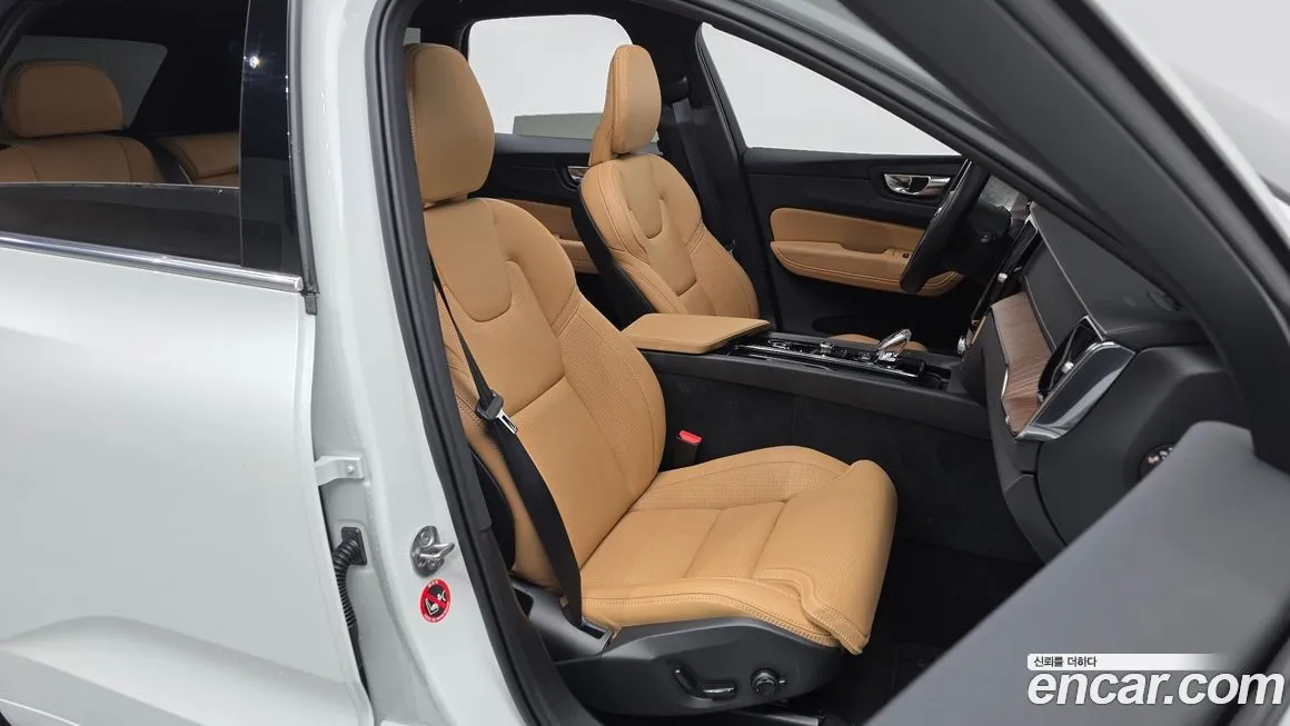 Volvo XC60 2022 из KR, фото 10
