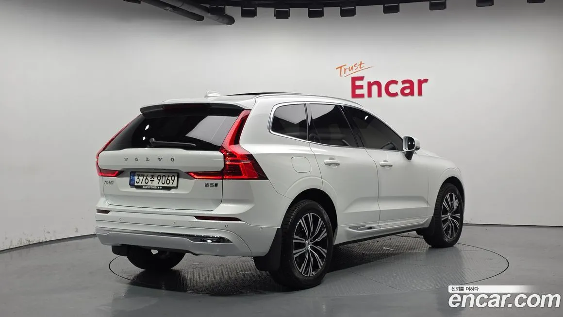 Volvo XC60 2022 из KR, фото 2