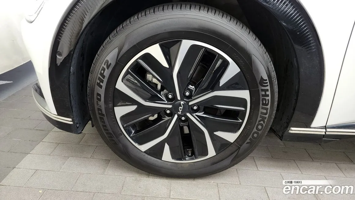 Kia EV6 — фото 5