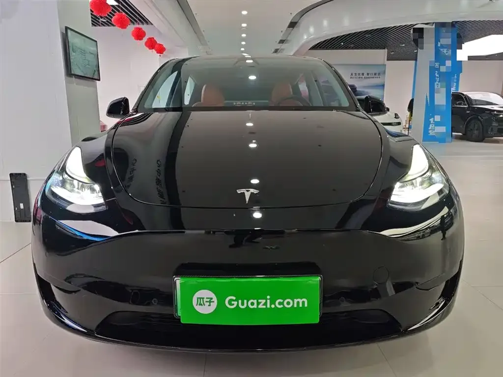 Tesla Model Y 2023 из CN, фото 3