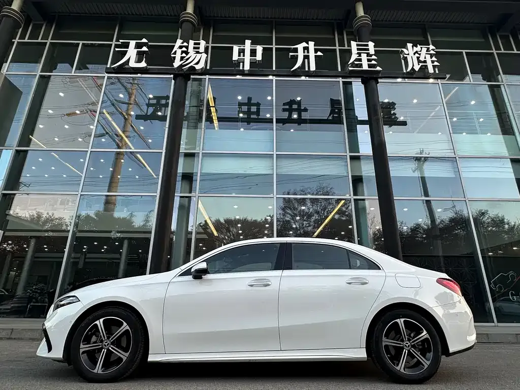 Mercedes-Benz A-Class 2023 из CN, фото 4