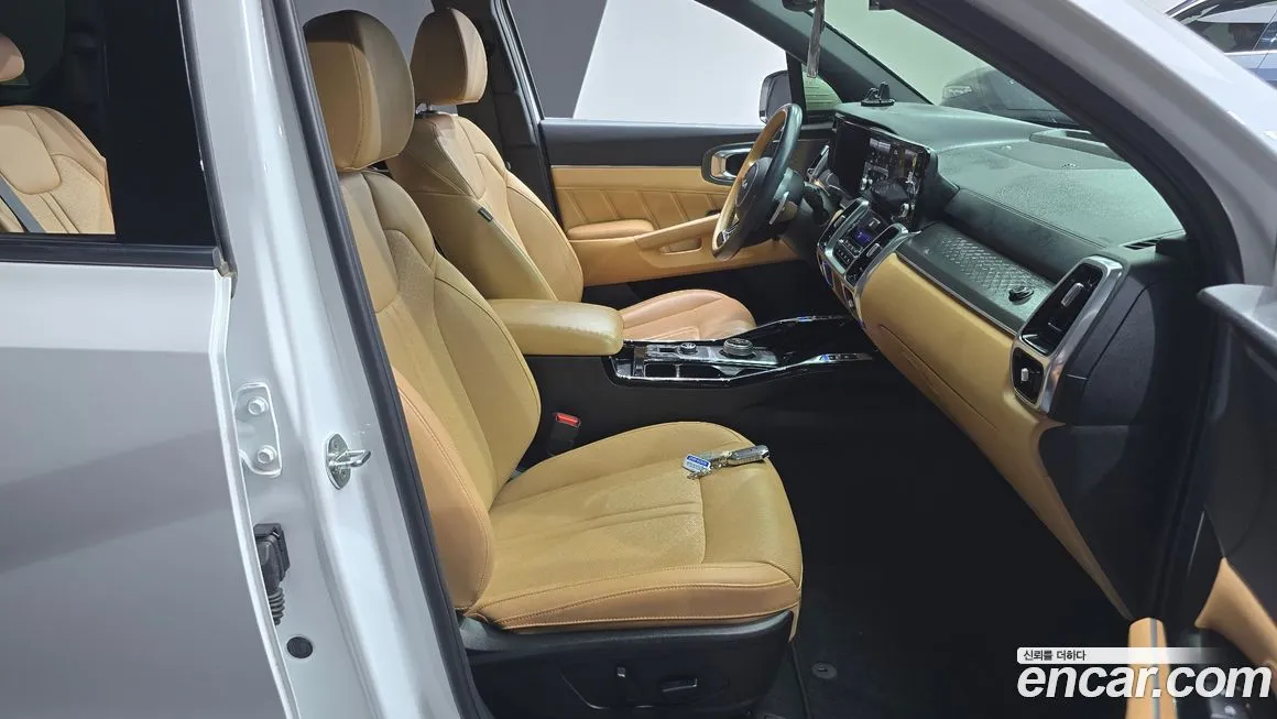 Kia Sorento — фото 10