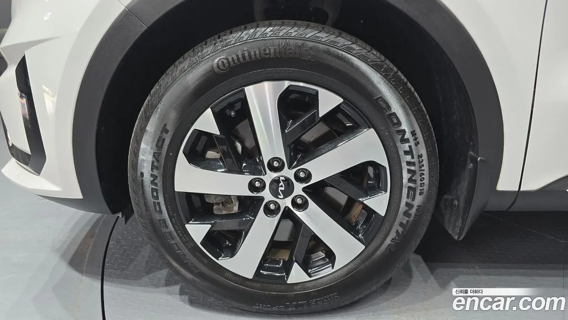 Kia Sorento — фото 5
