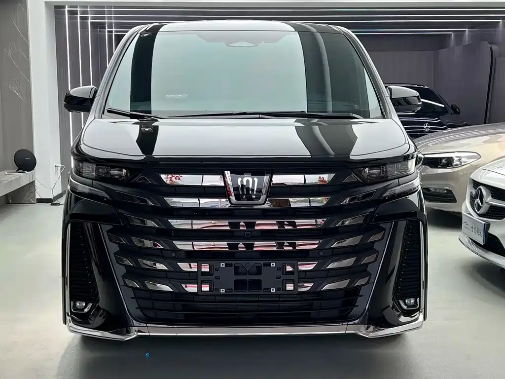 Toyota Vellfire 2025 из CN, фото 2