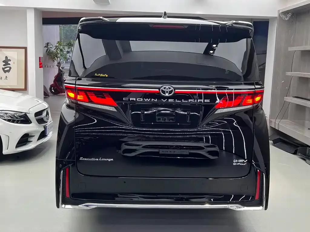 Toyota Vellfire 2025 из CN, фото 5