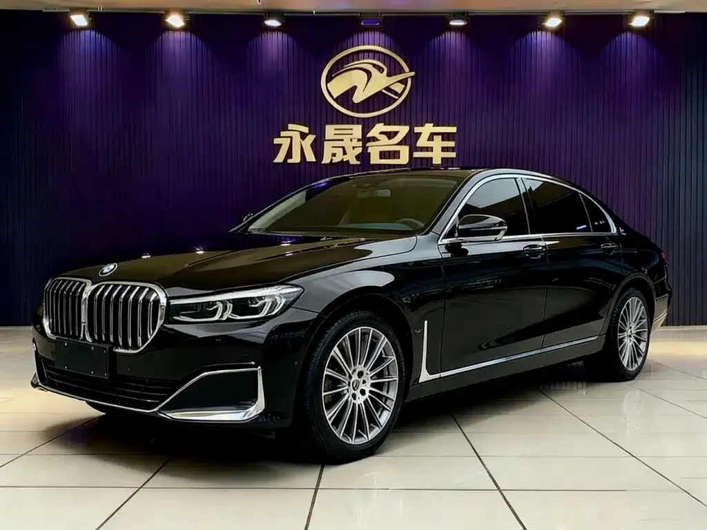 BMW 7 Series — фото 1