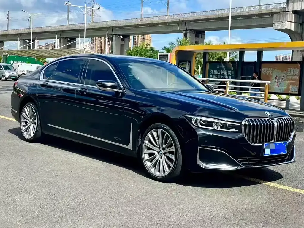 BMW 7 Series — фото 3