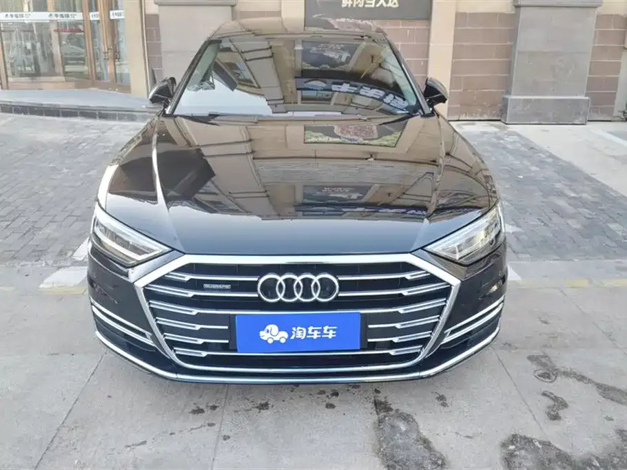 Audi A8 2022 из CN, фото 2