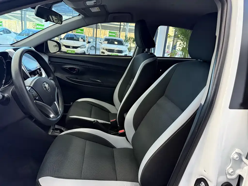 Toyota Yaris L 2022 из CN, фото 9
