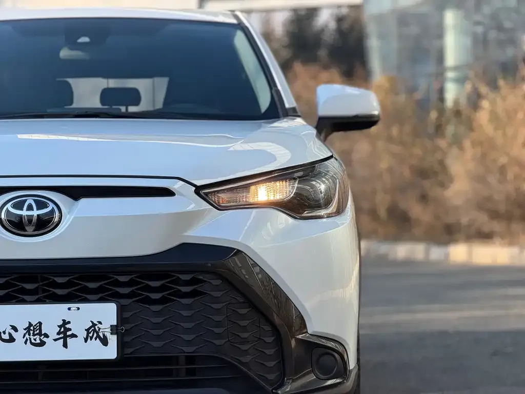 Toyota Frontlander 2023 из CN, фото 3