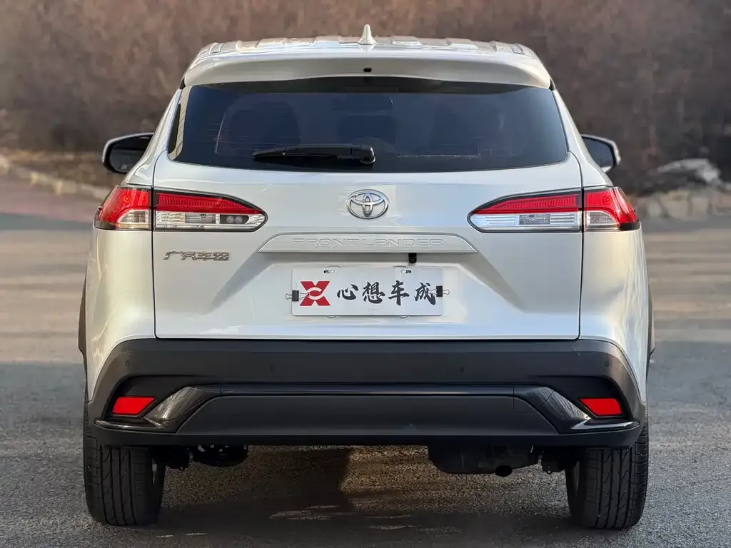 Toyota Frontlander 2023 из CN, фото 7