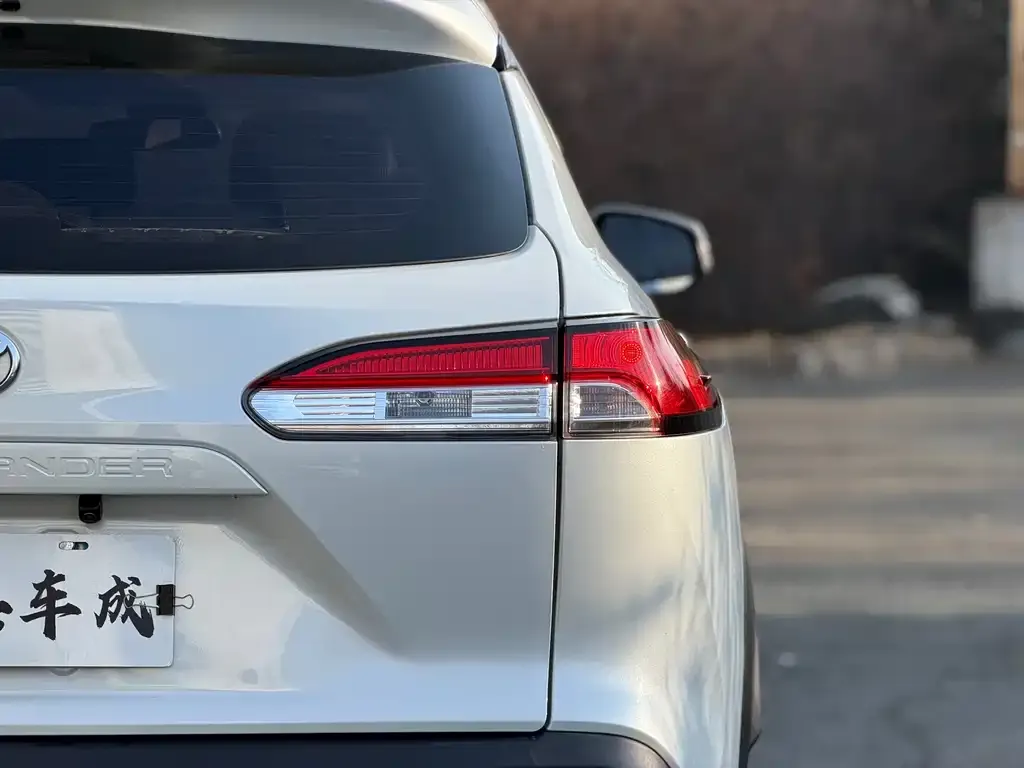 Toyota Frontlander 2023 из CN, фото 8
