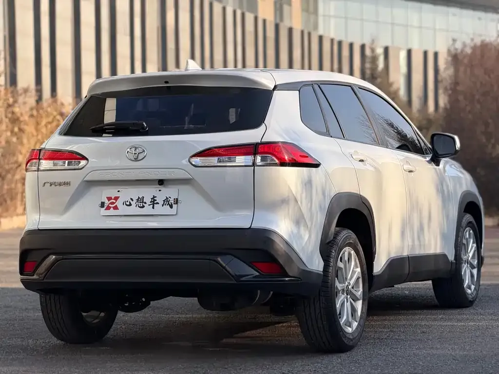 Toyota Frontlander 2023 из CN, фото 9
