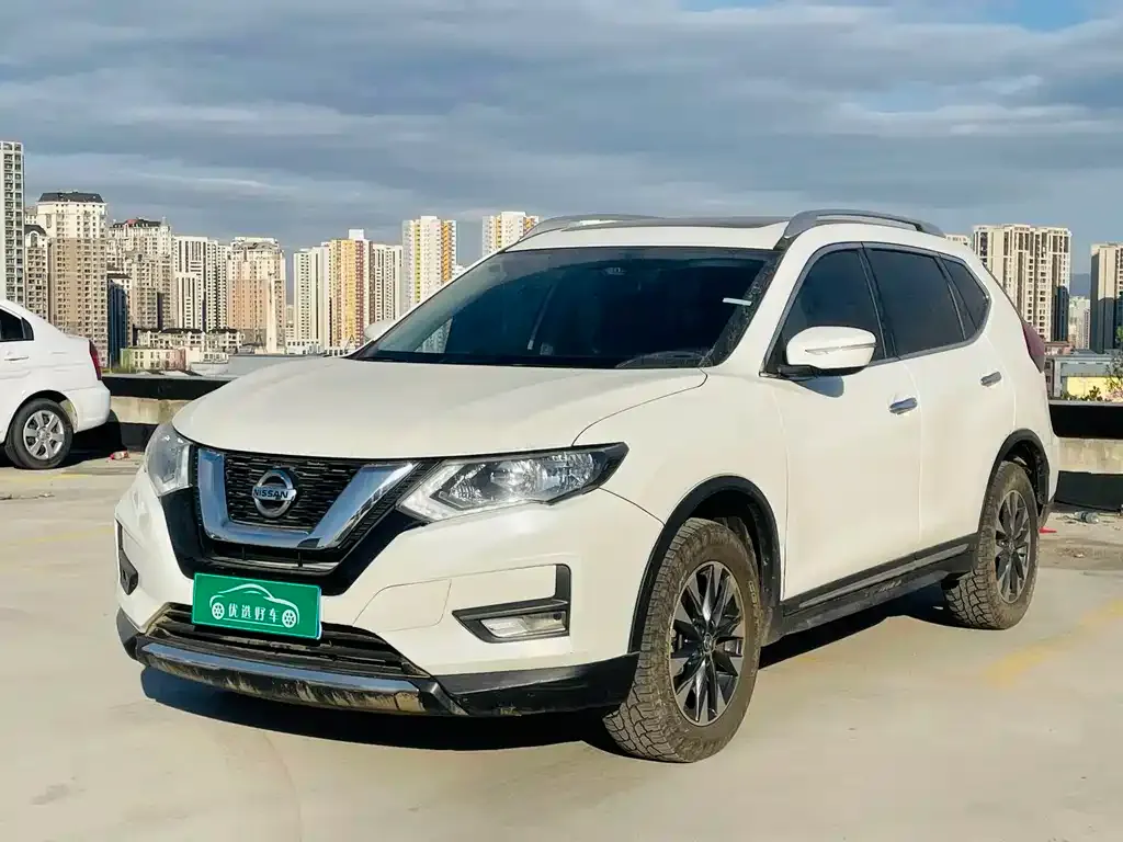 Nissan X-Trail 2022 из CN, фото 1