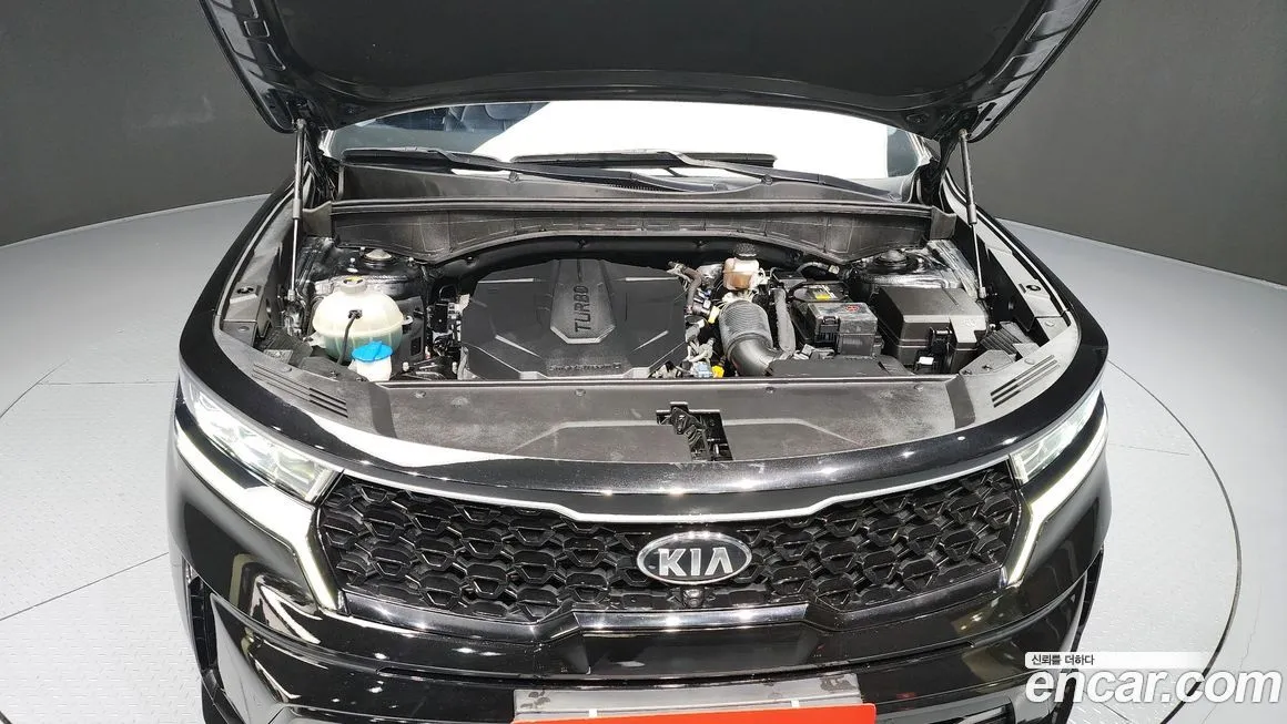 Kia Sorento — фото 6