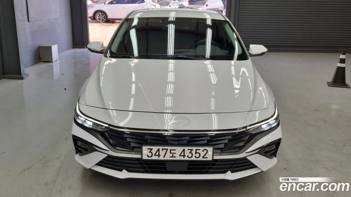 Hyundai AVANTE — фото 3