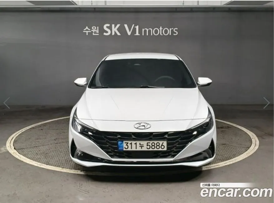 Hyundai AVANTE — фото 1